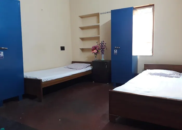 Pushpak Guest House Boys, Near Dumdum Metro Station